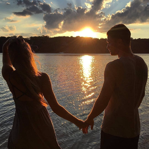 真人实拍女被迫处www
